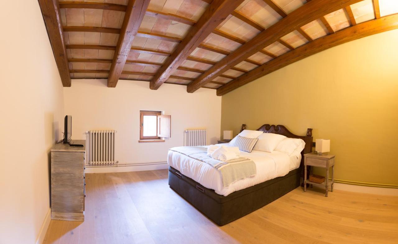 Casa Rural Masia Les Apieres El Pla de Manlleu Kültér fotó